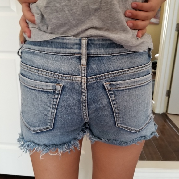 Shorts - Picture 2 of 3